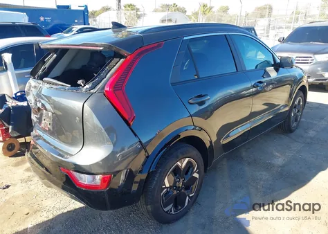 2025 Kia Niro Ev Wind z USA, uszkodzony, nr VIN KNDCR3L12S5145085